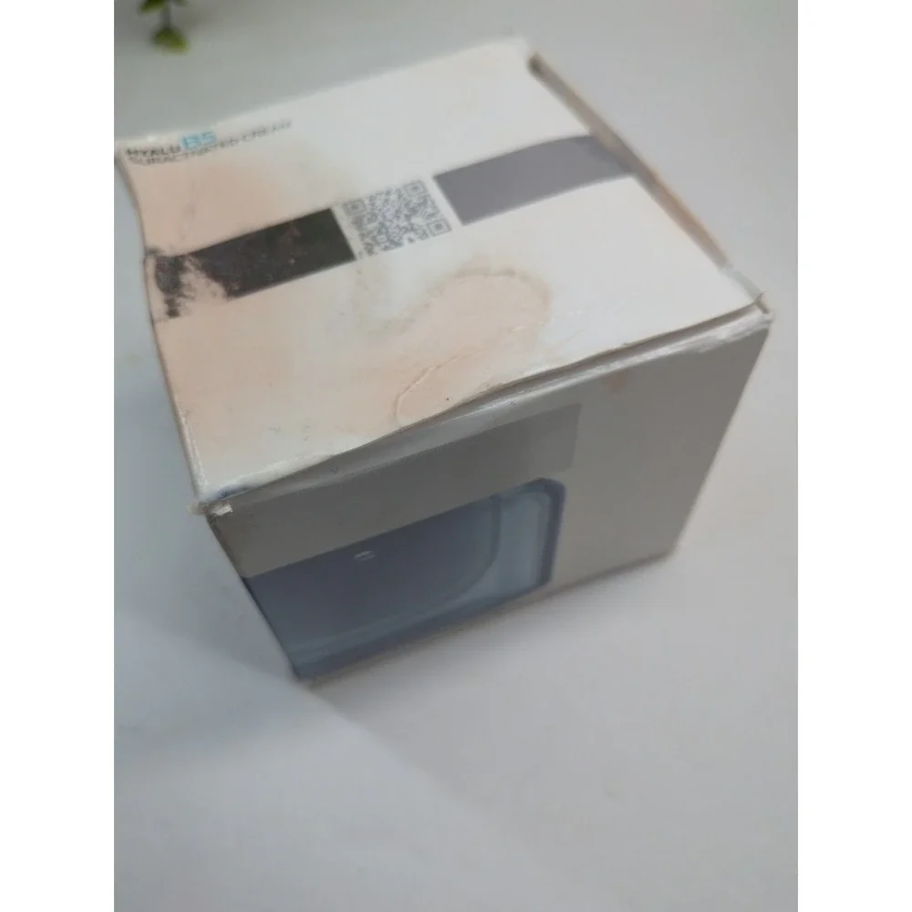 NIB🥰LaRoche-Posay Hyalu B5 Suractivated Cream Smoothing Replumping 1.69oz/50ml